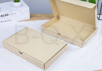 กล่องลูกฟูกพรีเมี่ยมไม่มีหน้าต่าง 20.4x30.4x4.3 cm.