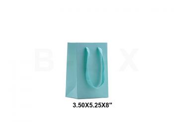 ถุงกระดาษพรีเมียมสีเขียวขนาด 8x5.25x3.5นิ้ว